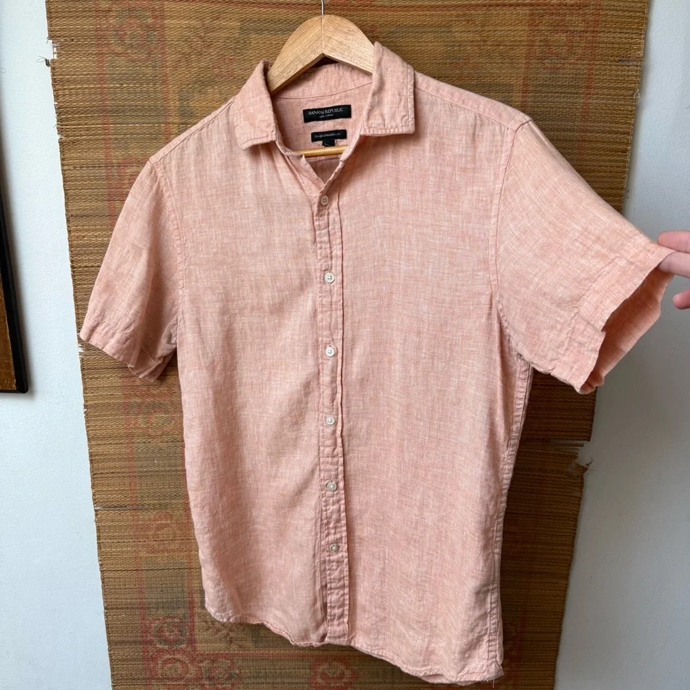 Banana Republic Linen Camden Button Up Shirt